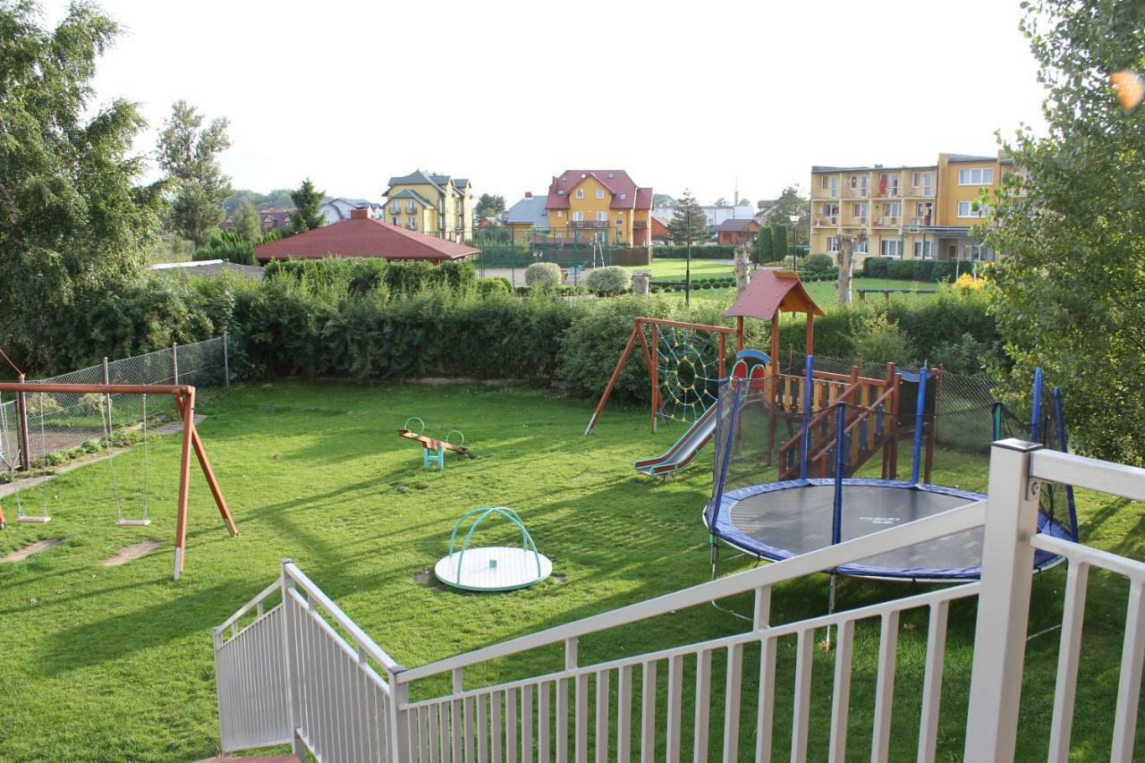 Apartament Kapitanski Bursztynowe Komnaty Darlowko Dış mekan fotoğraf